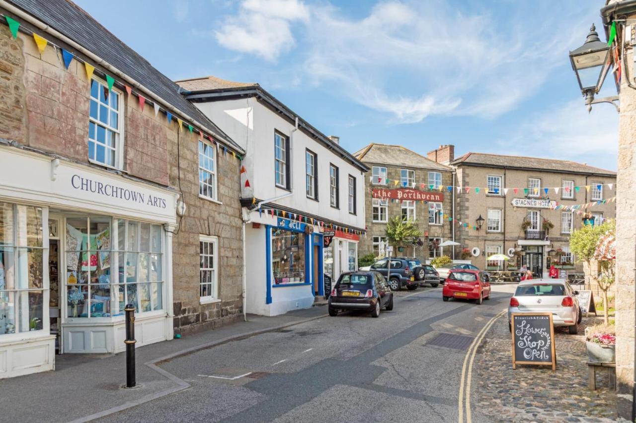 Howlyek, In St Agnes Village Exterior photo